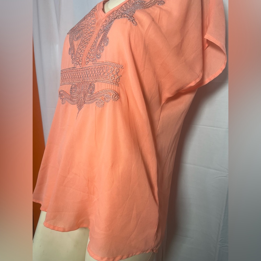 Size medium light embroidered shirt